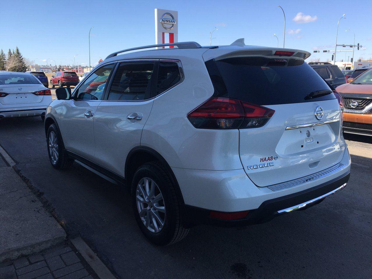 2017 Nissan Rogue S-3