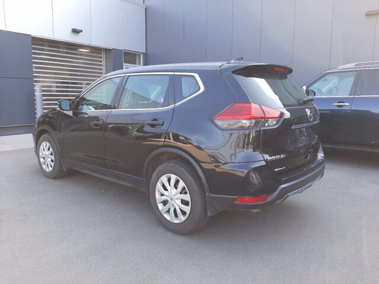 2017 Nissan Rogue S-2