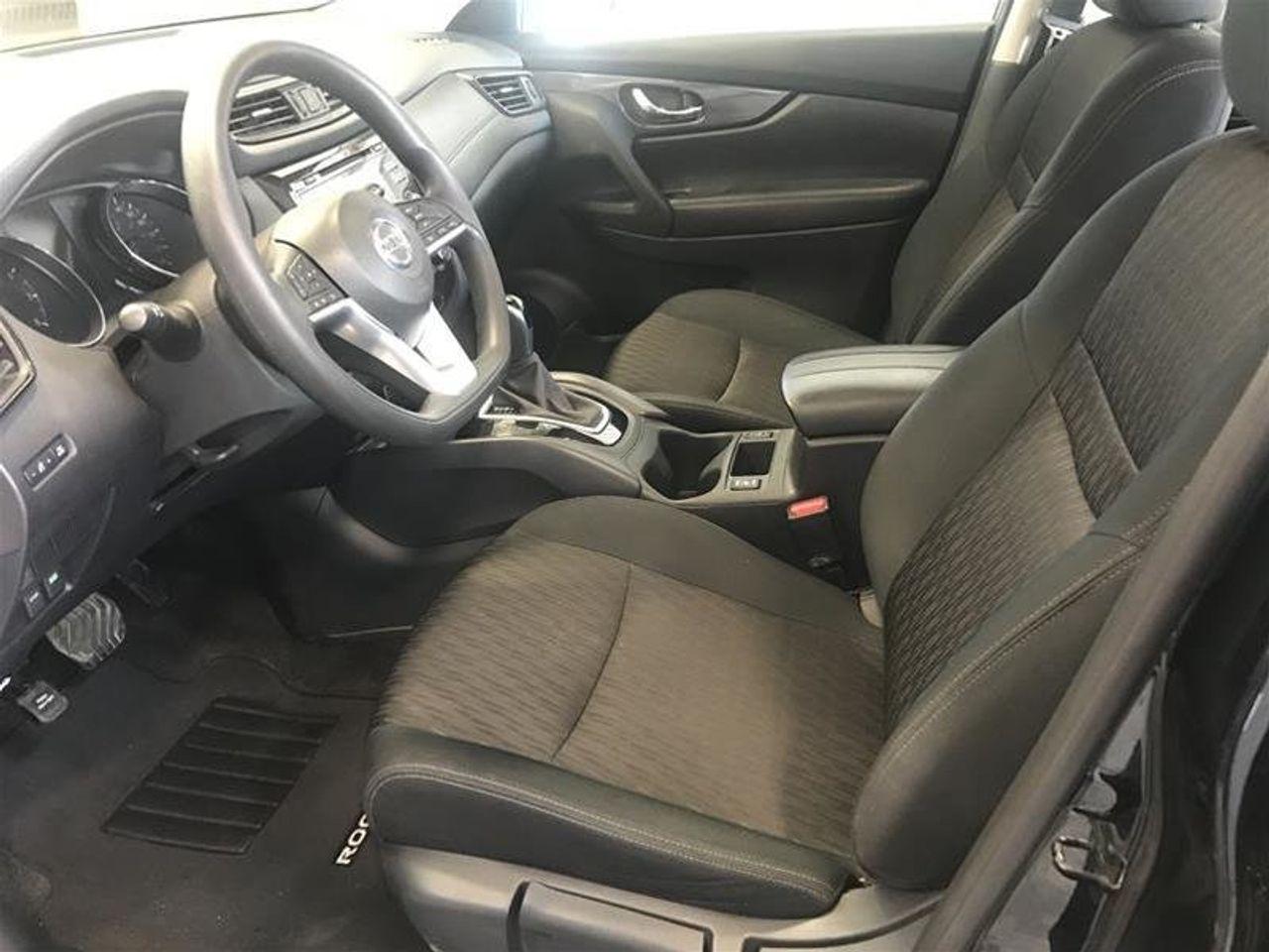2017 Nissan Rogue S-4