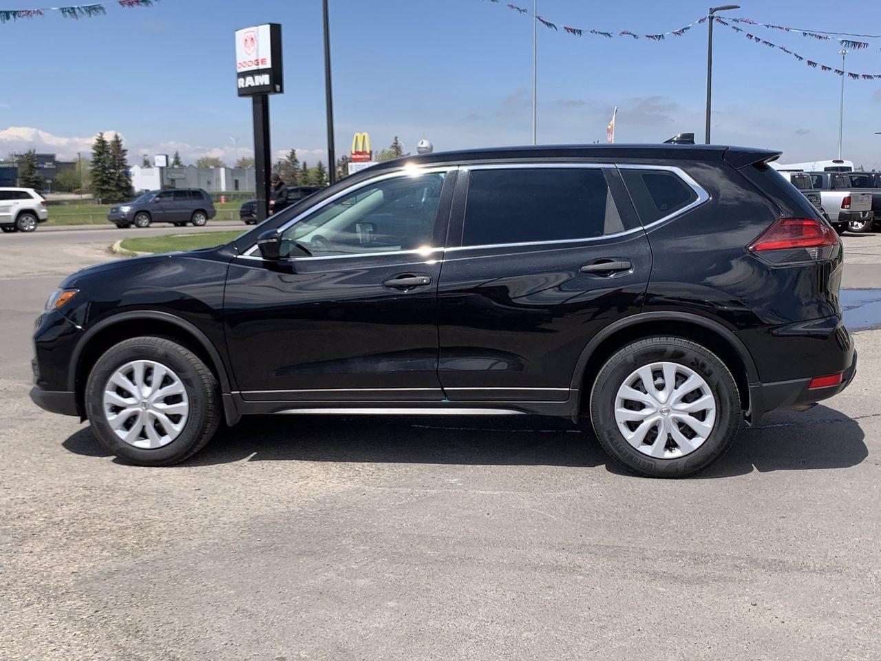 2017 Nissan Rogue S-4