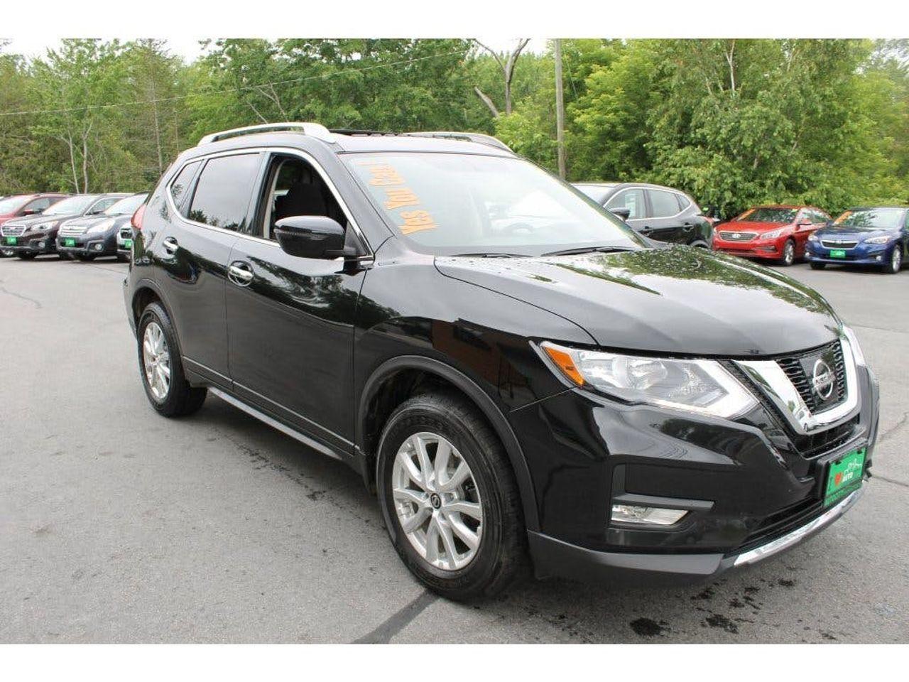2017 Nissan Rogue S-4