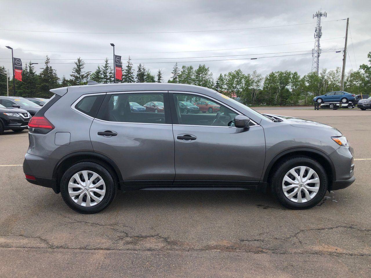 2017 Nissan Rogue S-2