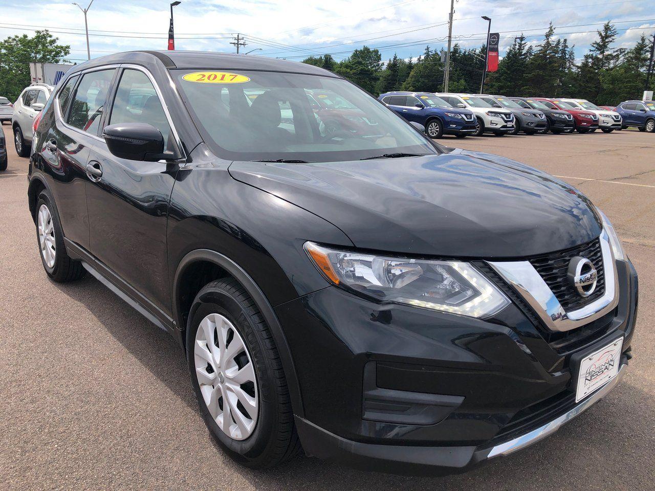2017 Nissan Rogue S-1