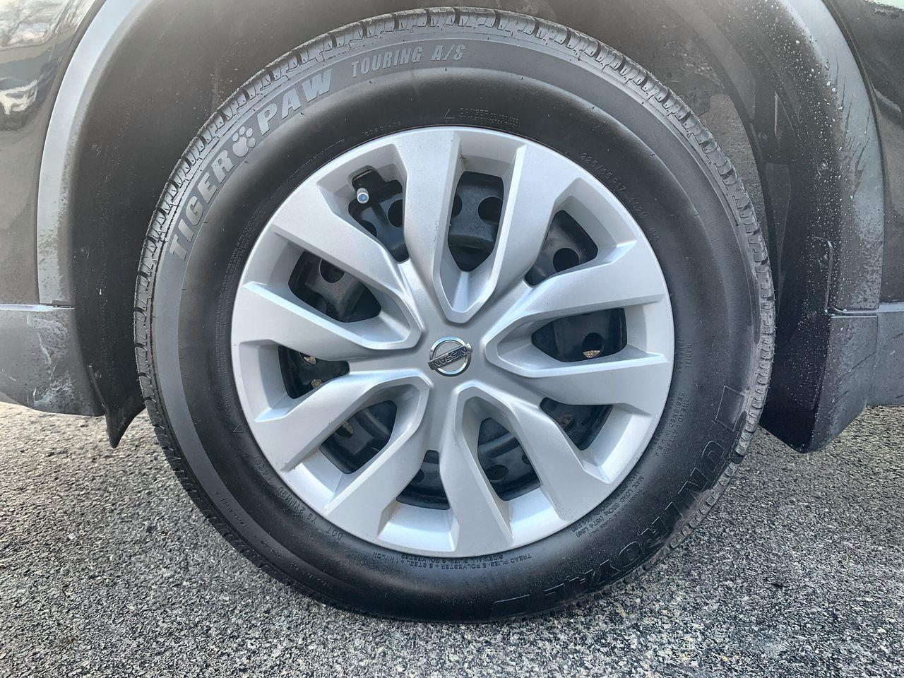 2017 Nissan Rogue S-1