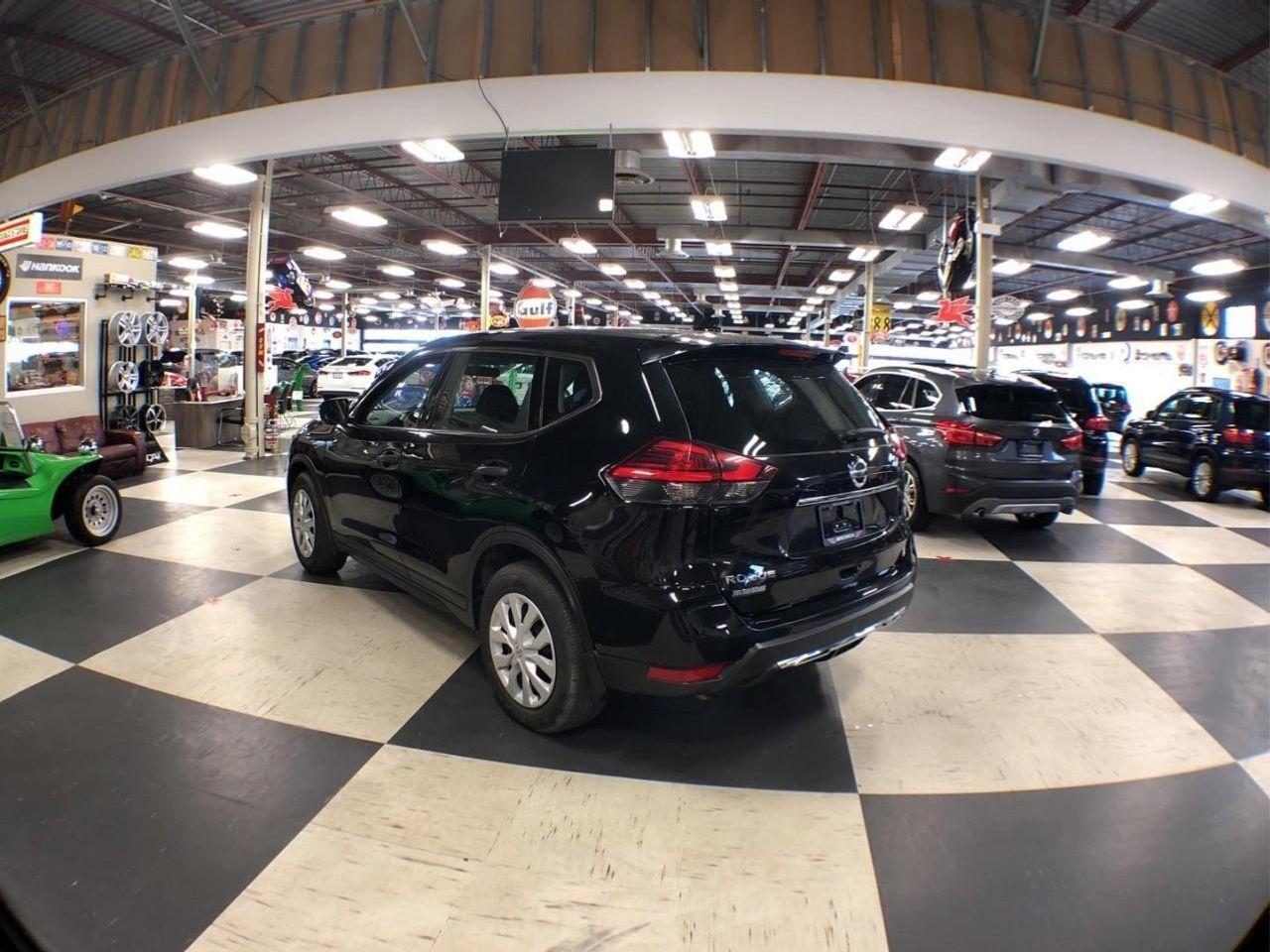 2017 Nissan Rogue S-4