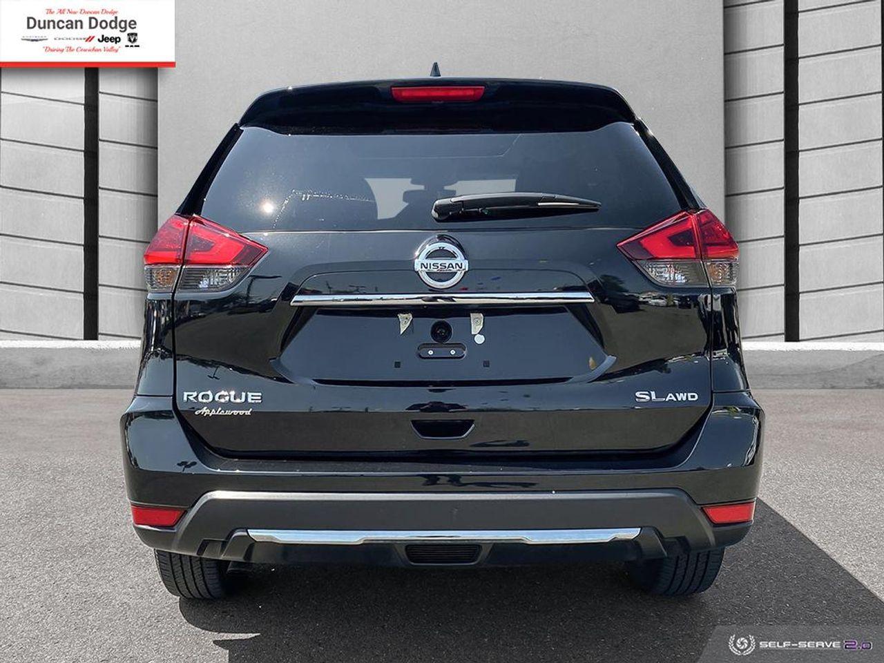 2017 Nissan Rogue S-4