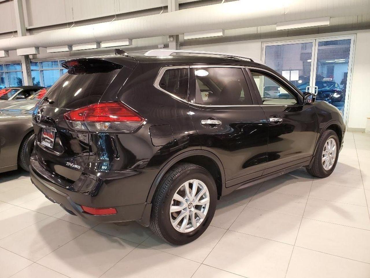 2017 Nissan Rogue S-4