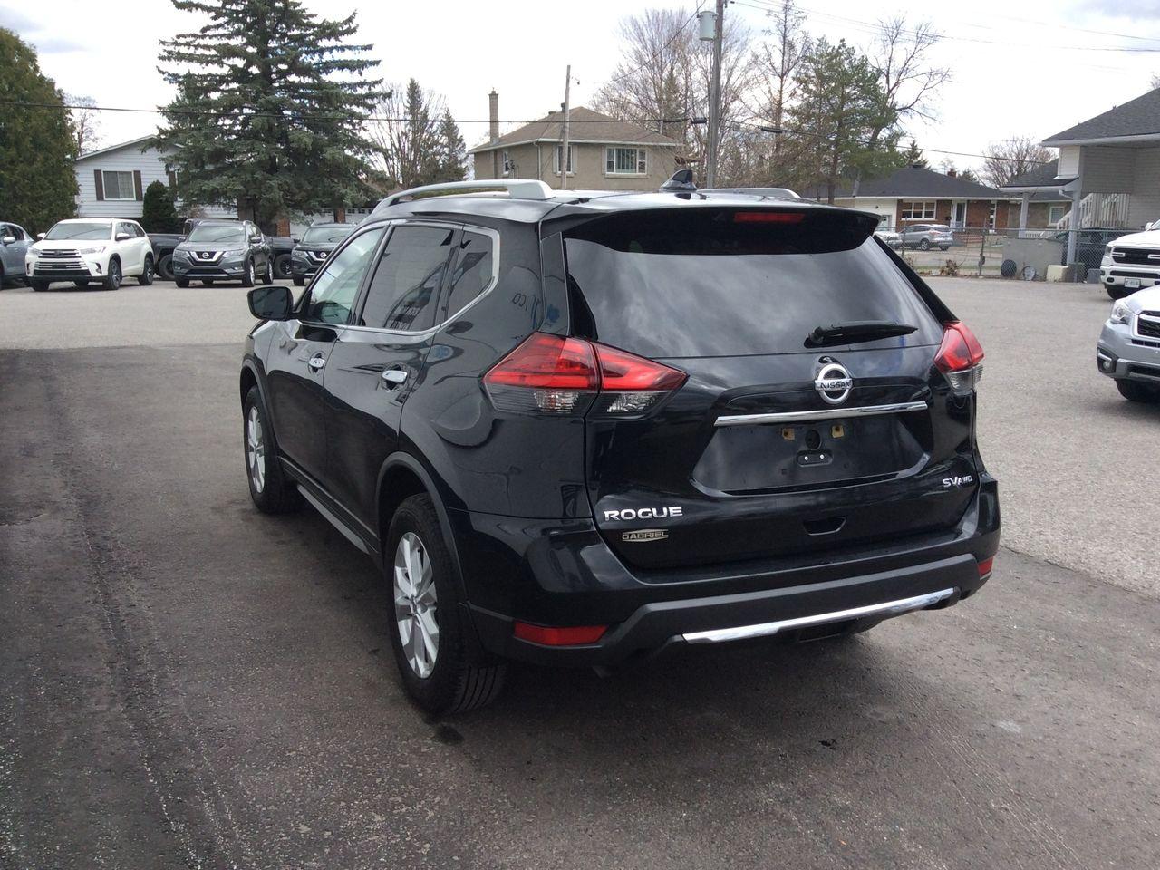 2017 Nissan Rogue S-4