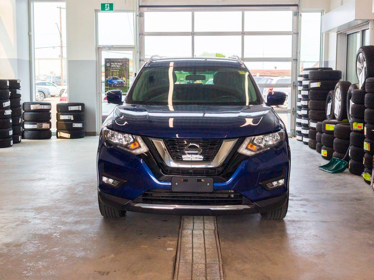 2017 Nissan Rogue S-1