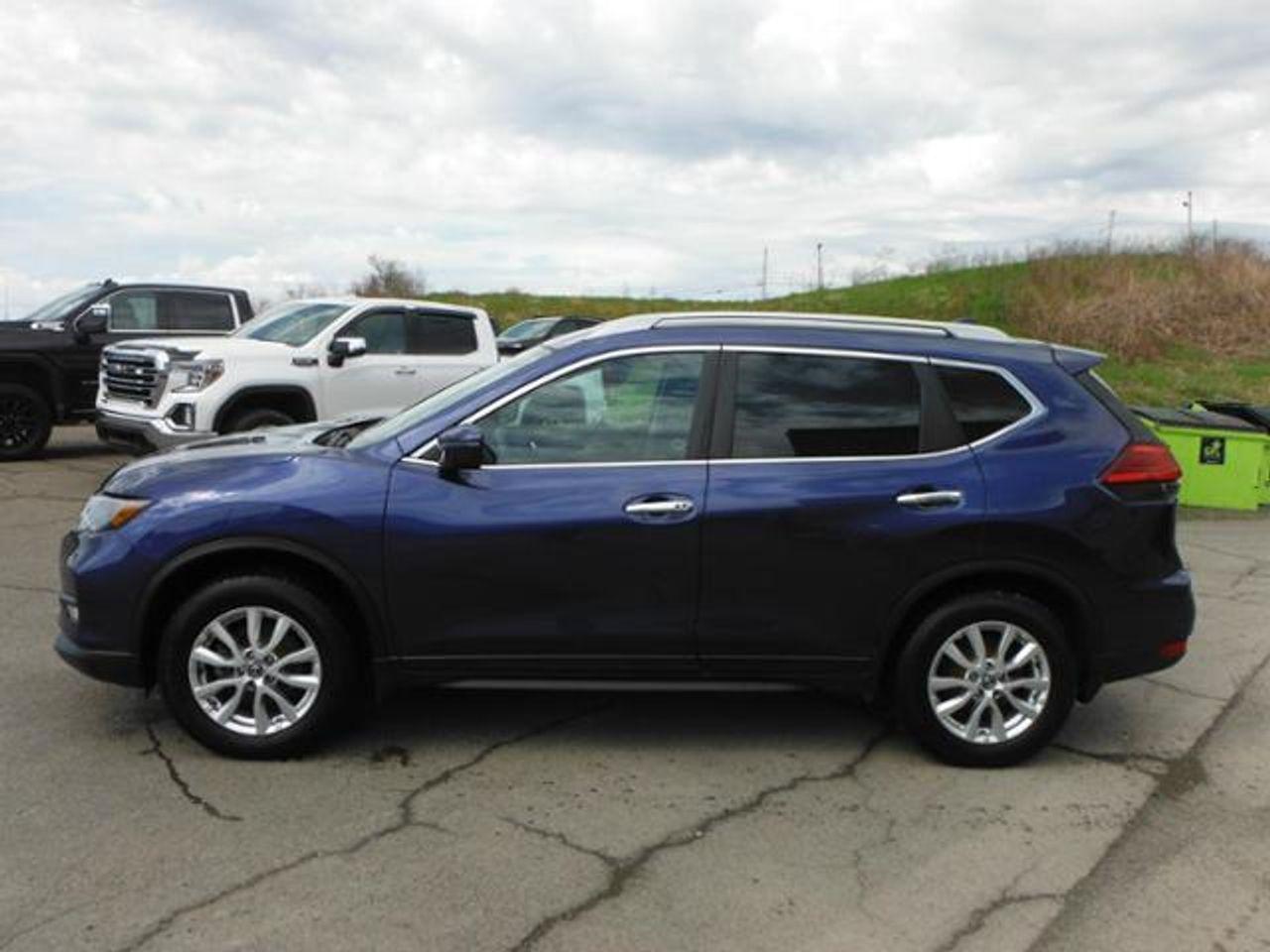 2017 Nissan Rogue S-4