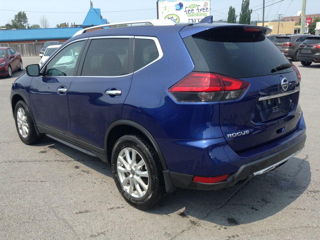 2017 Nissan Rogue S-4