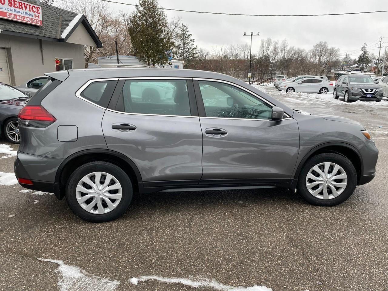2017 Nissan Rogue S-3