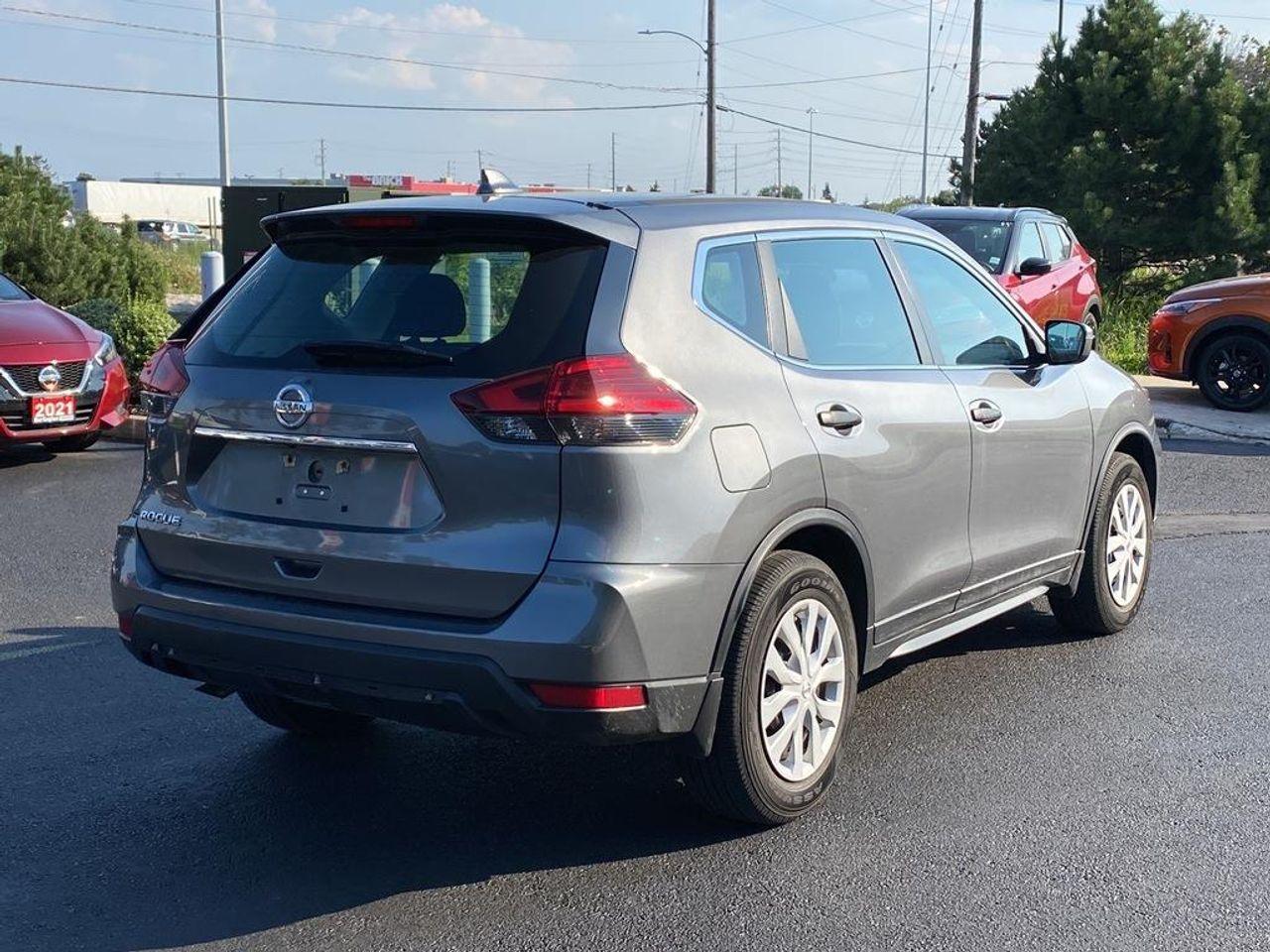2017 Nissan Rogue S-4