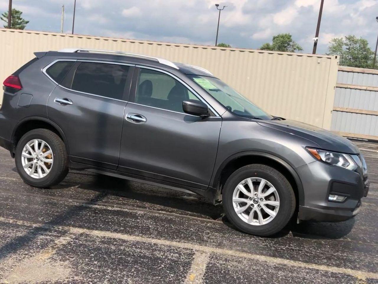 2017 Nissan Rogue S-1
