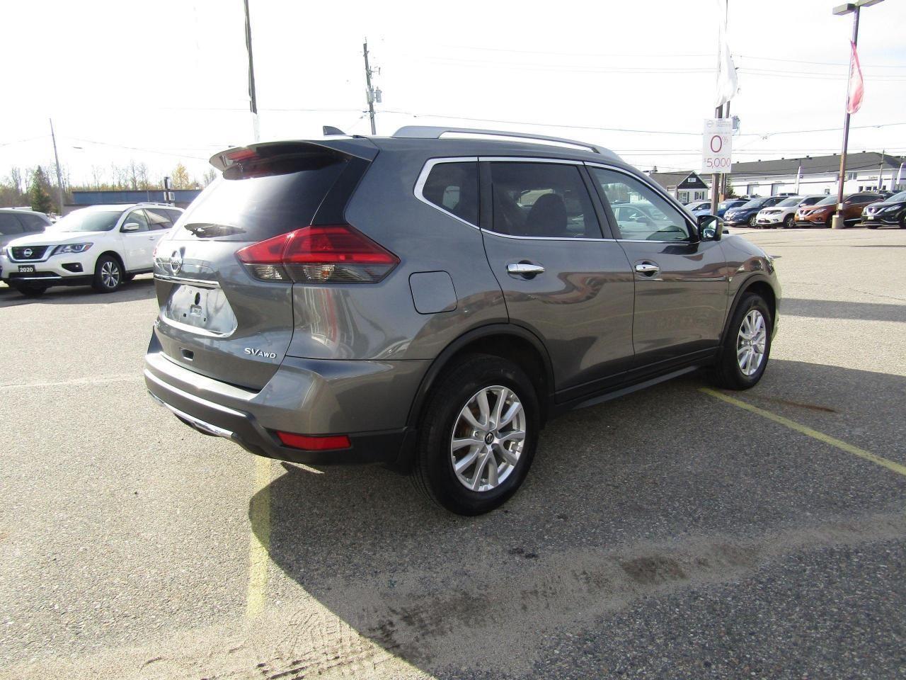 2017 Nissan Rogue S-4