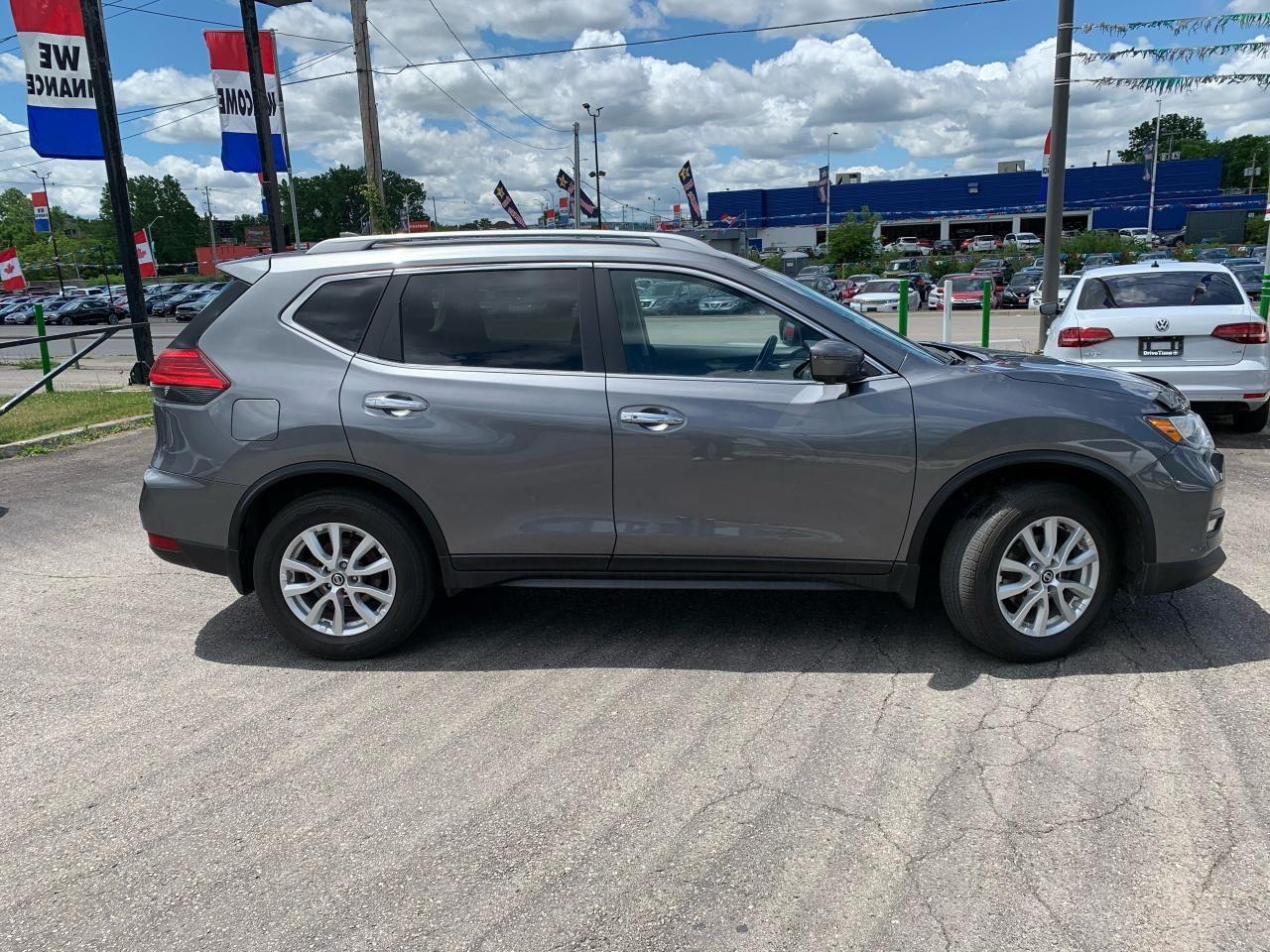 2017 Nissan Rogue S-4