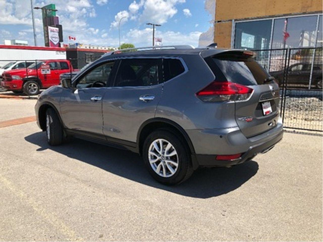2017 Nissan Rogue S-2