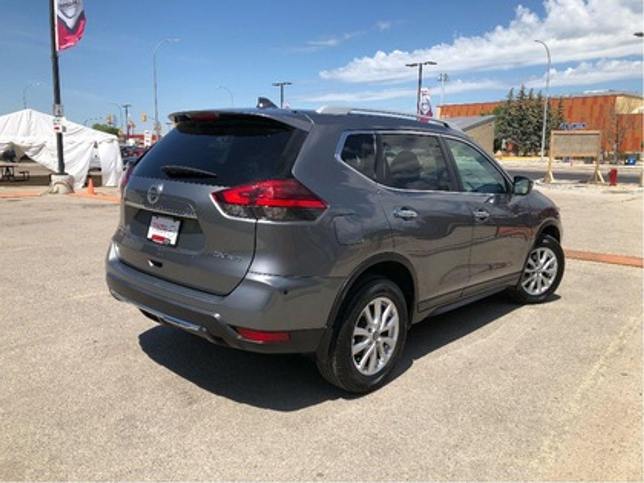2017 Nissan Rogue S-4