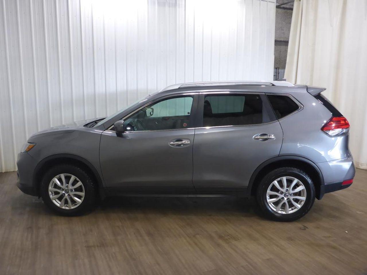 2017 Nissan Rogue S-3
