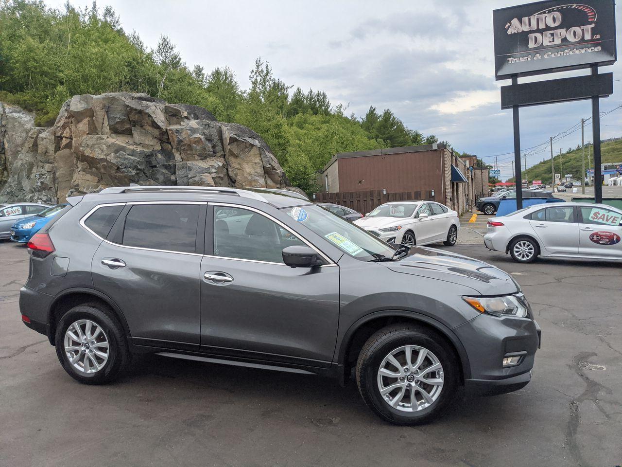 2017 Nissan Rogue SV-0