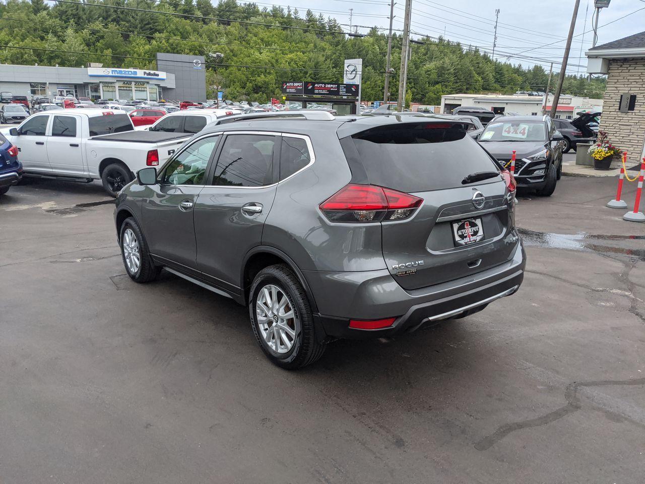 2017 Nissan Rogue SV-3