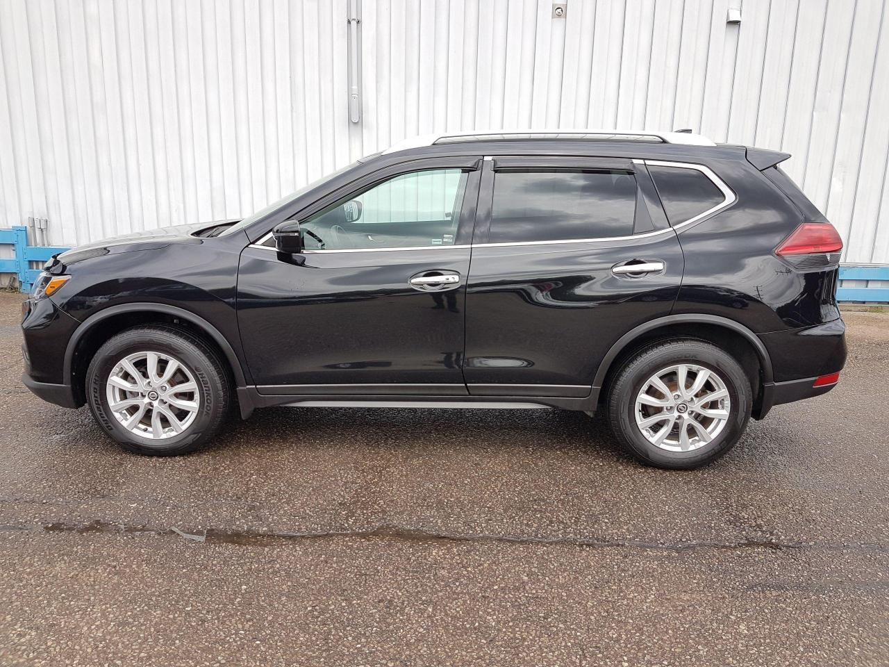 2017 Nissan Rogue SV-1