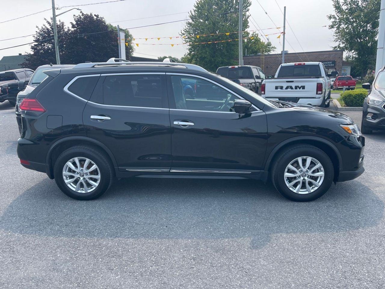 2017 Nissan Rogue SV-1
