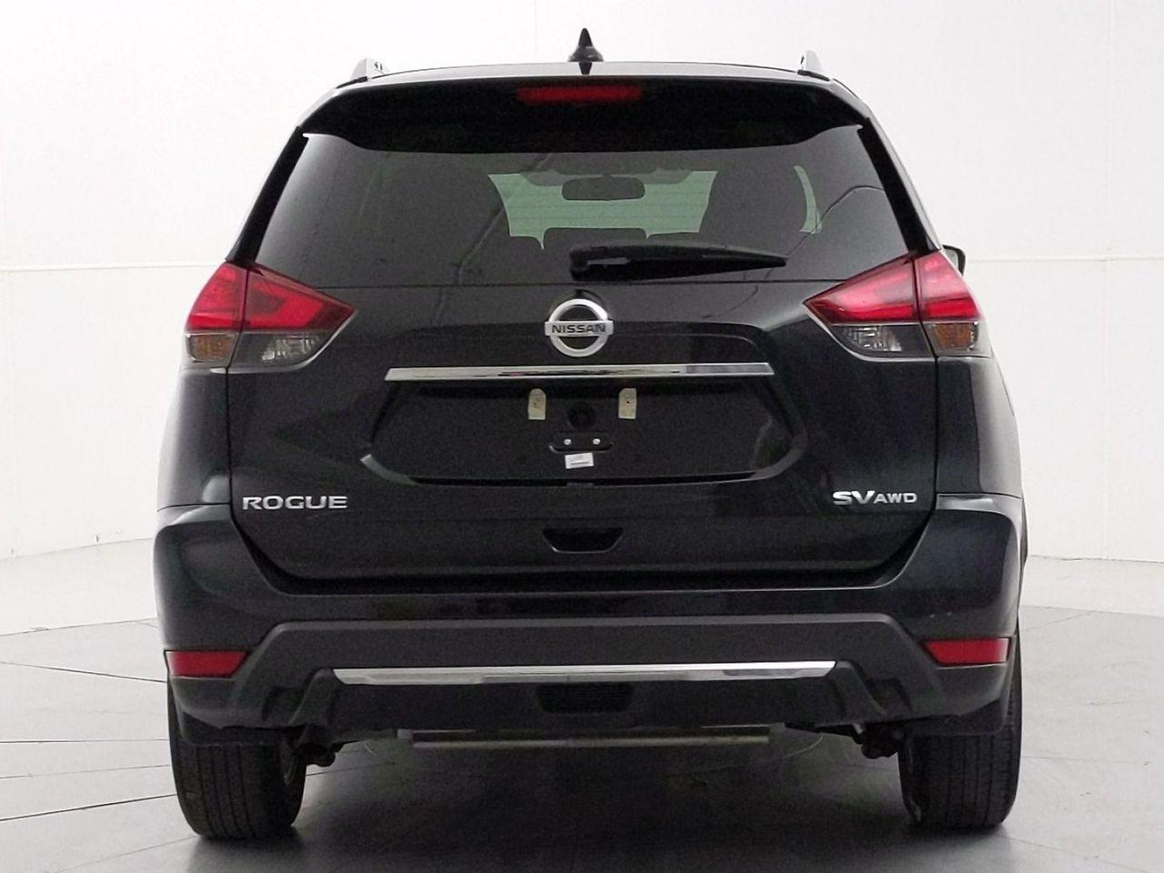 2017 Nissan Rogue SV-4