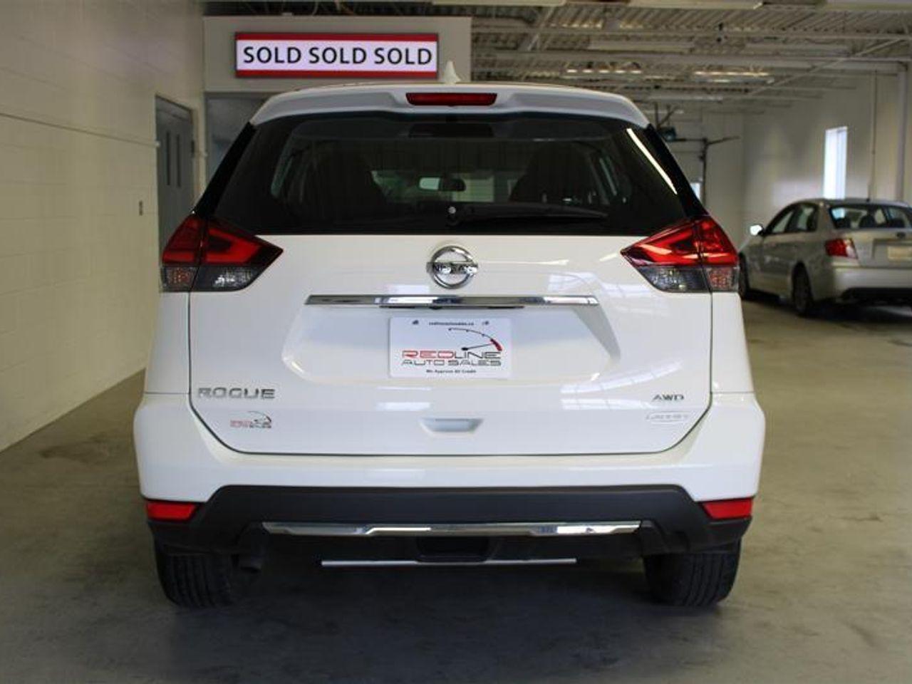 2017 Nissan Rogue S-3