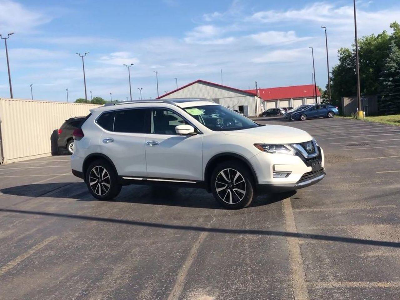 2017 Nissan Rogue S-1