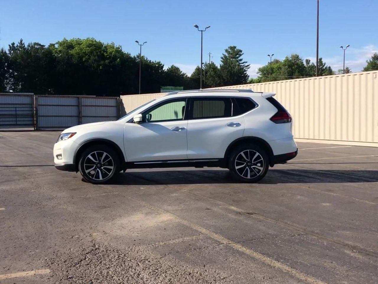 2017 Nissan Rogue S-4