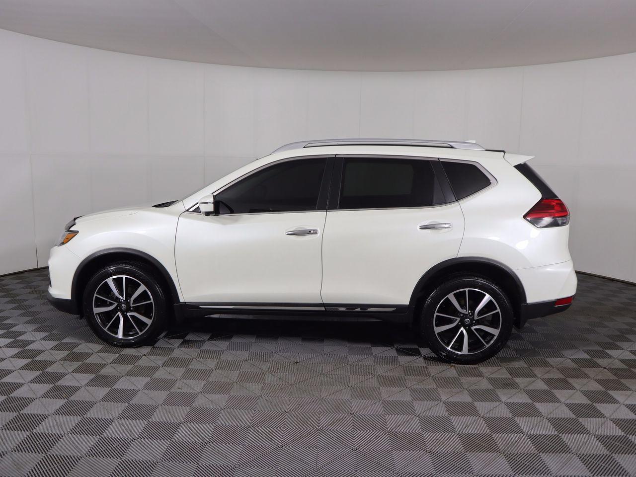 2017 Nissan Rogue S-3