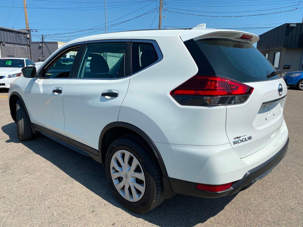 2017 Nissan Rogue S-2