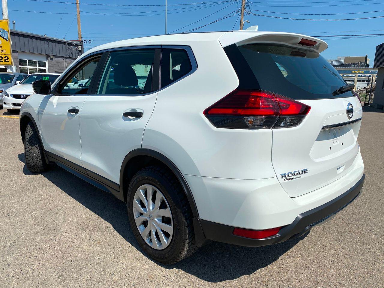 2017 Nissan Rogue S-2
