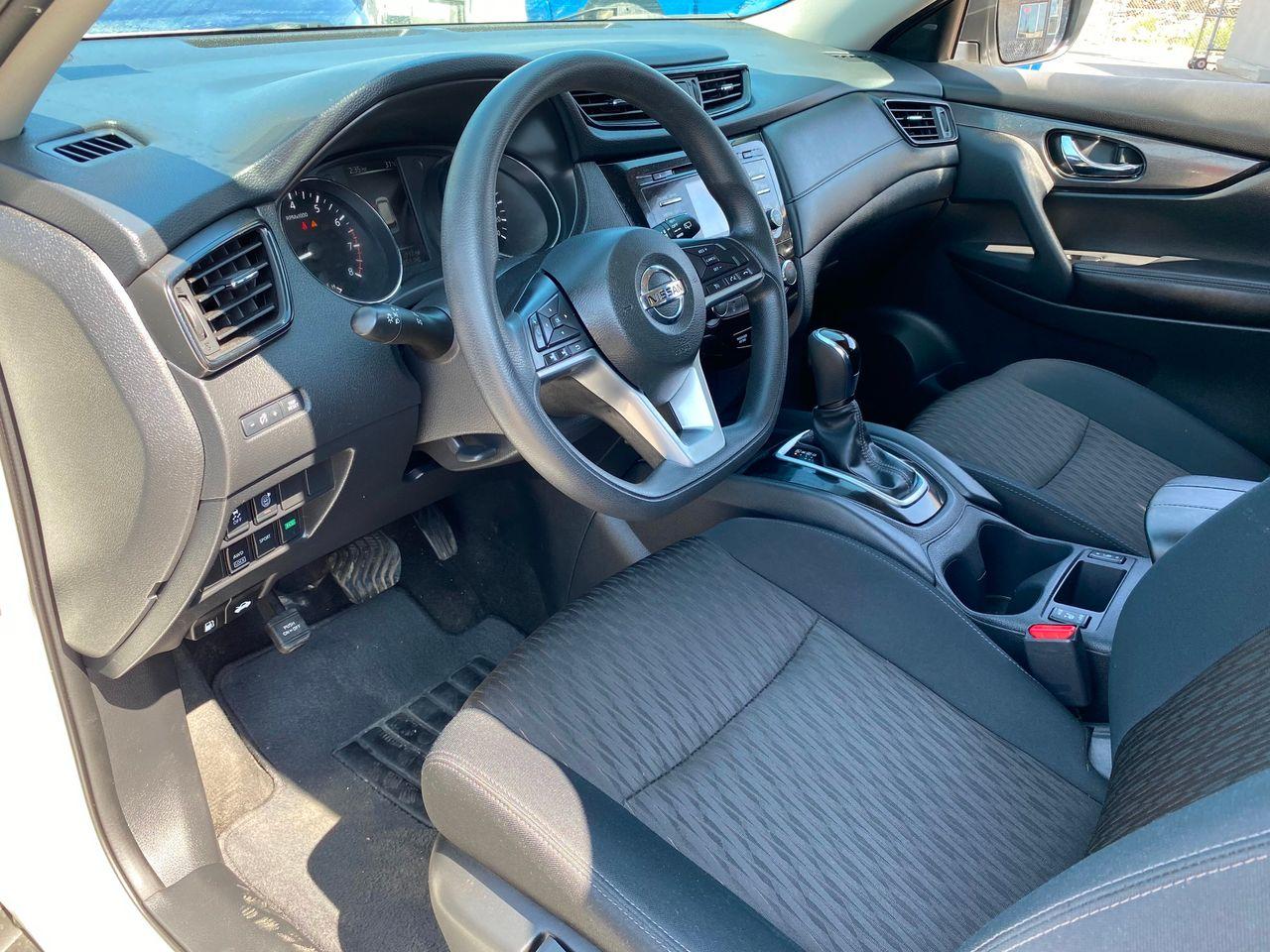2017 Nissan Rogue S-4