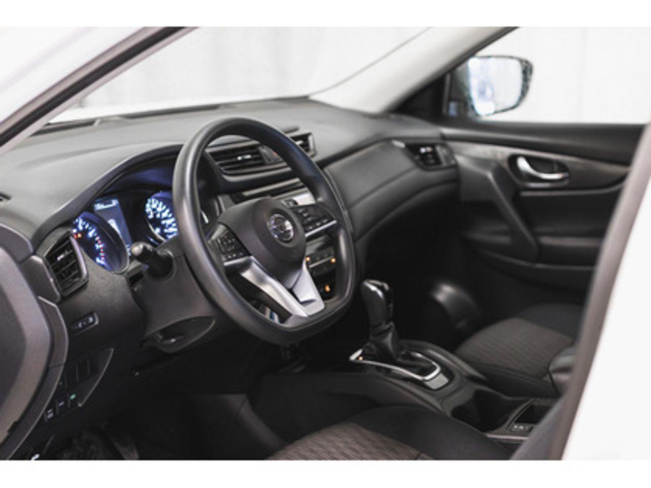 2017 Nissan Rogue S-4