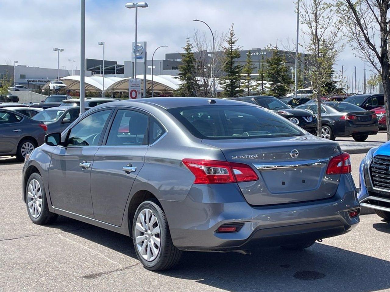 2017 Nissan Sentra S-4