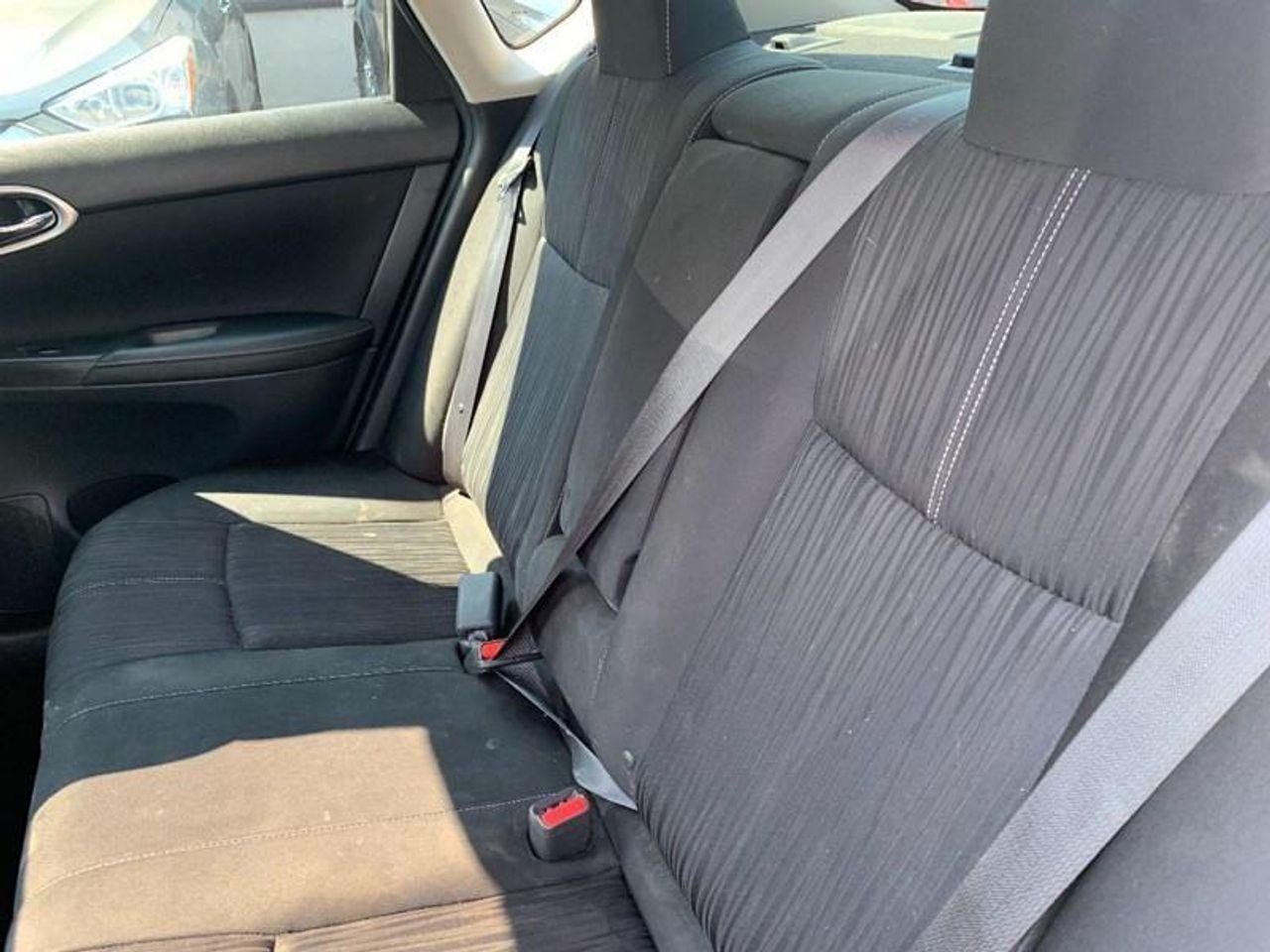 2017 Nissan Sentra S-4