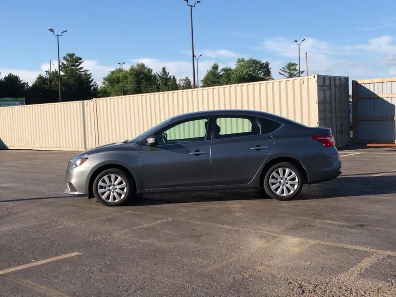 2017 Nissan Sentra S-4