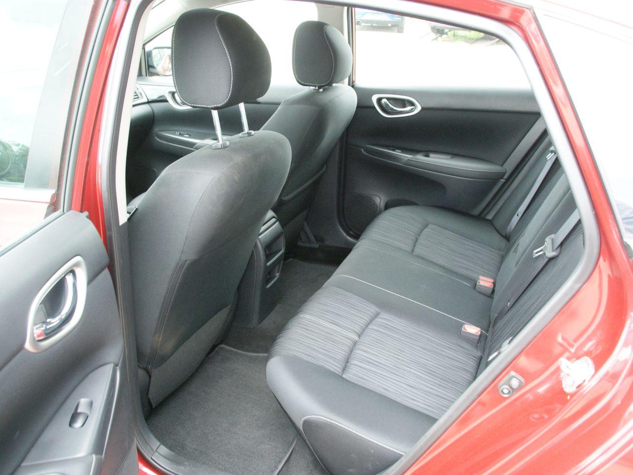2017 Nissan Sentra S-4