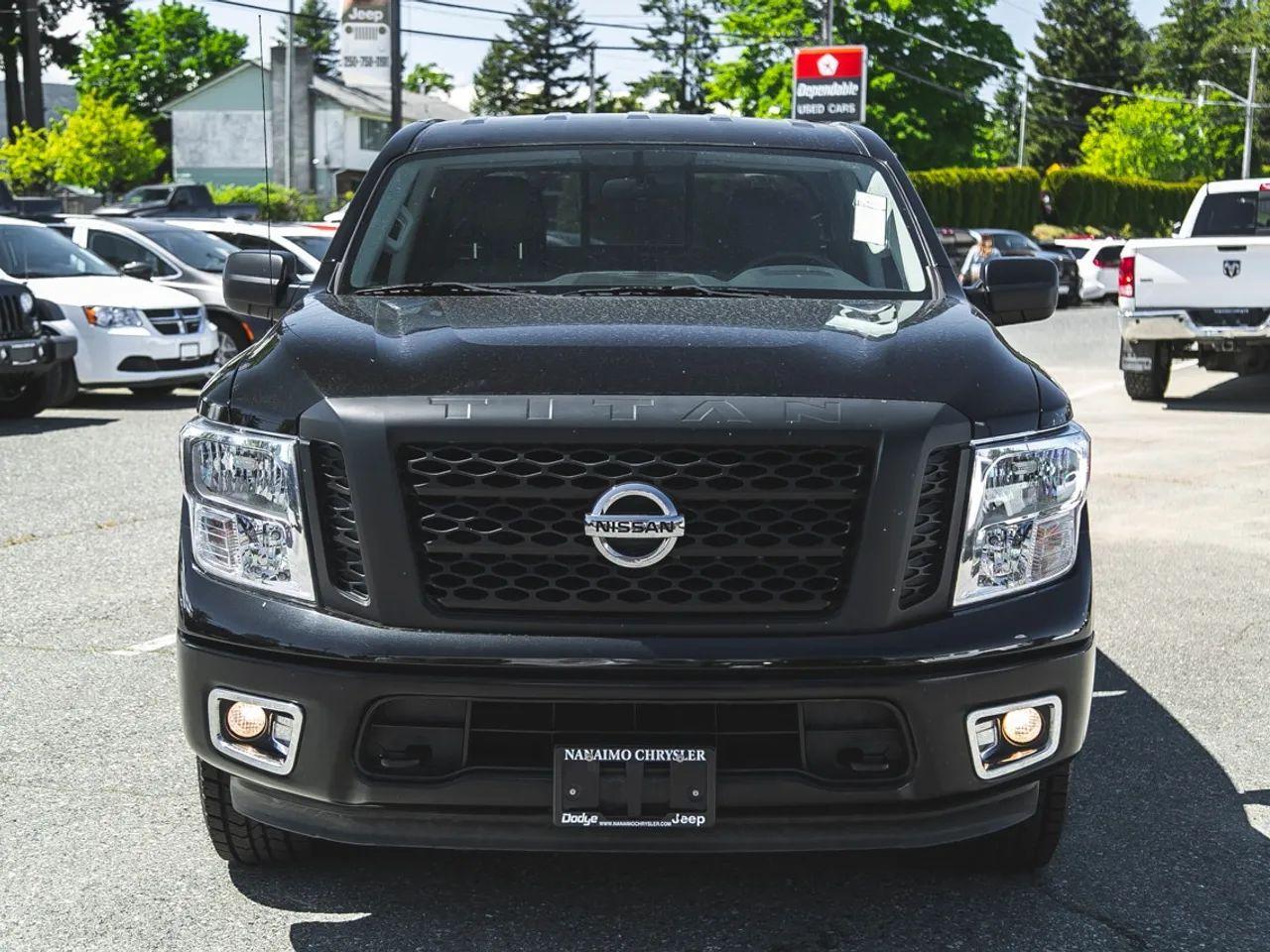 2017 Nissan Titan S-1