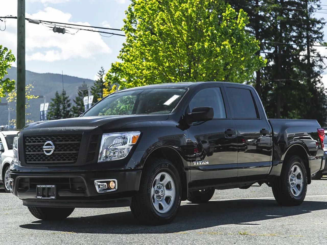2017 Nissan Titan S-2