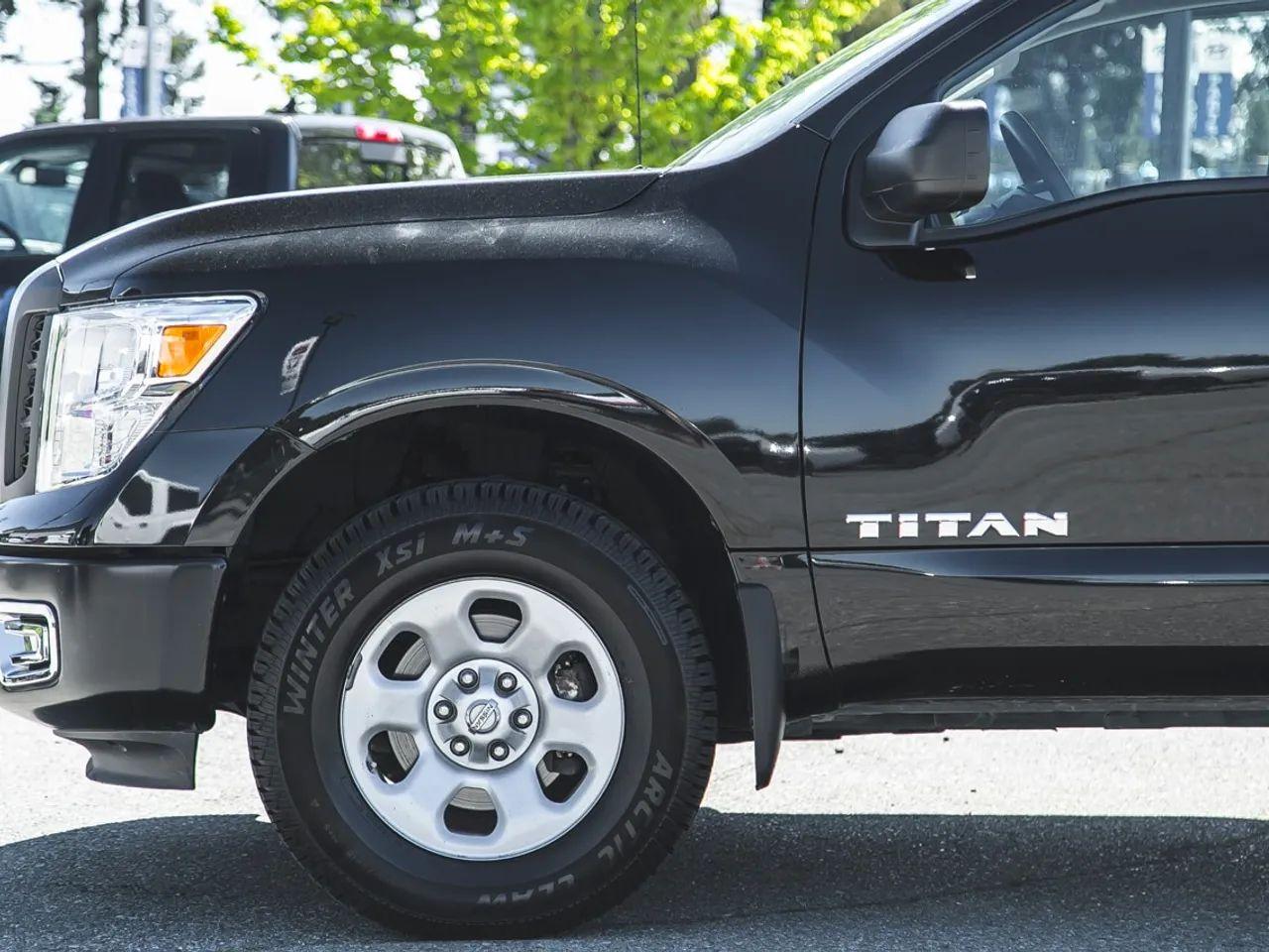2017 Nissan Titan S-3
