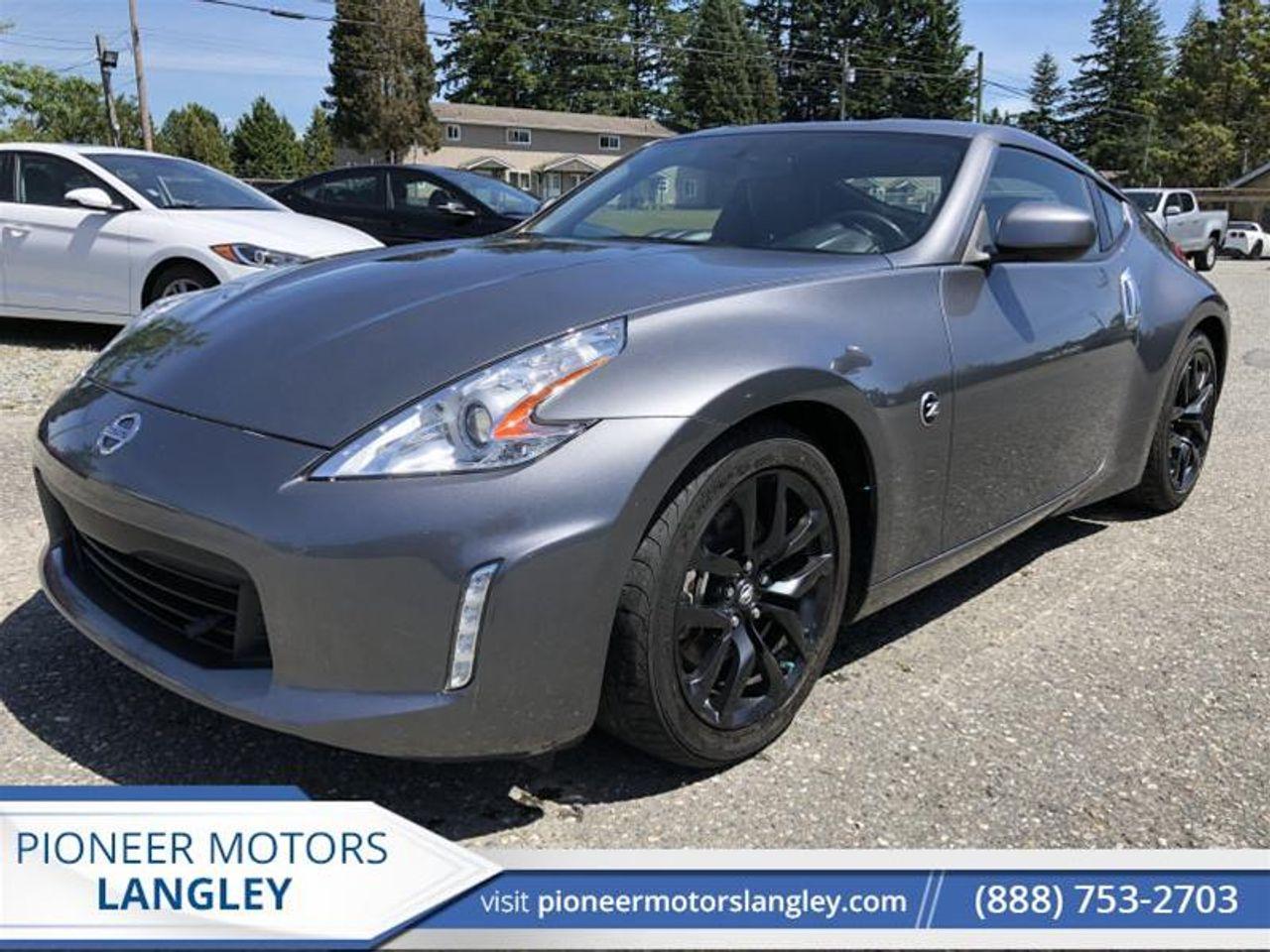 2017 Nissan Z Base-0