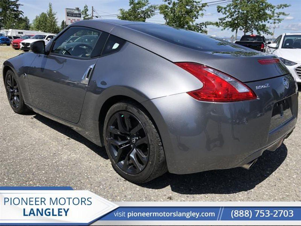 2017 Nissan Z Base-3