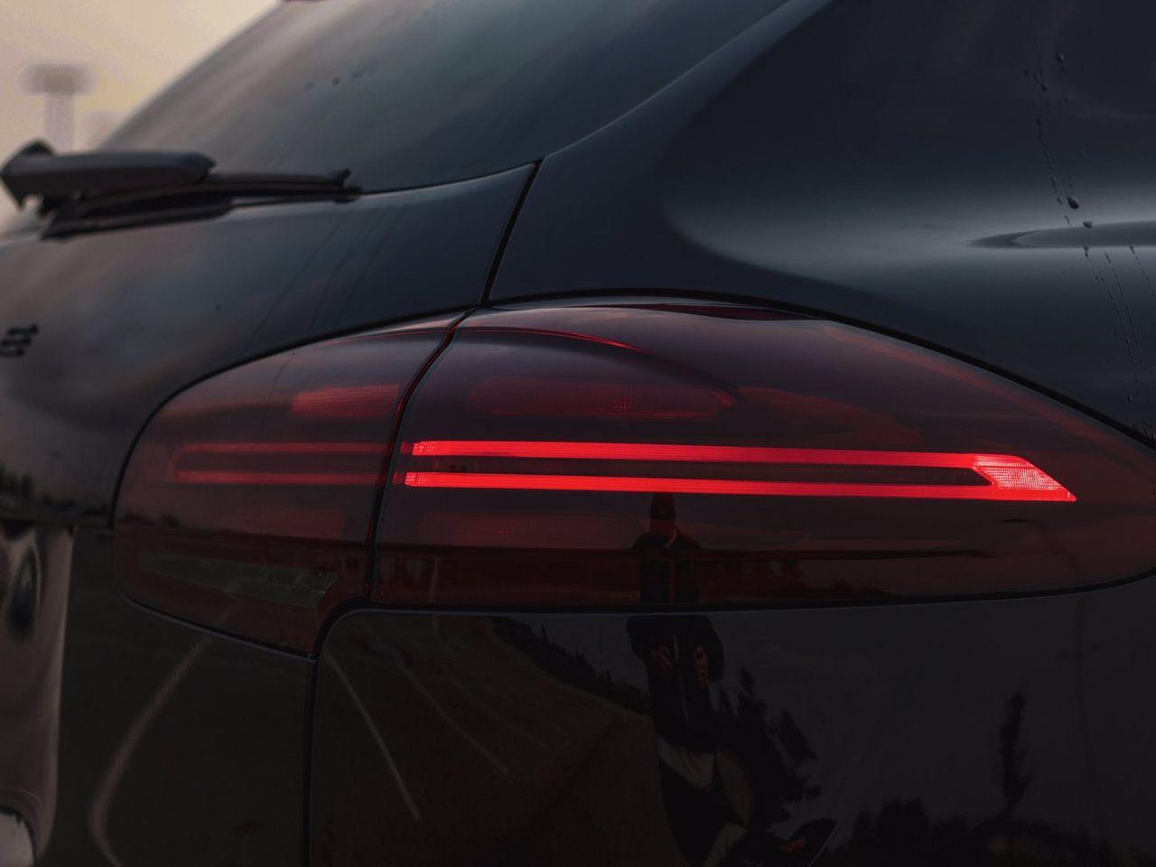 2017 Porsche Cayenne GTS-4