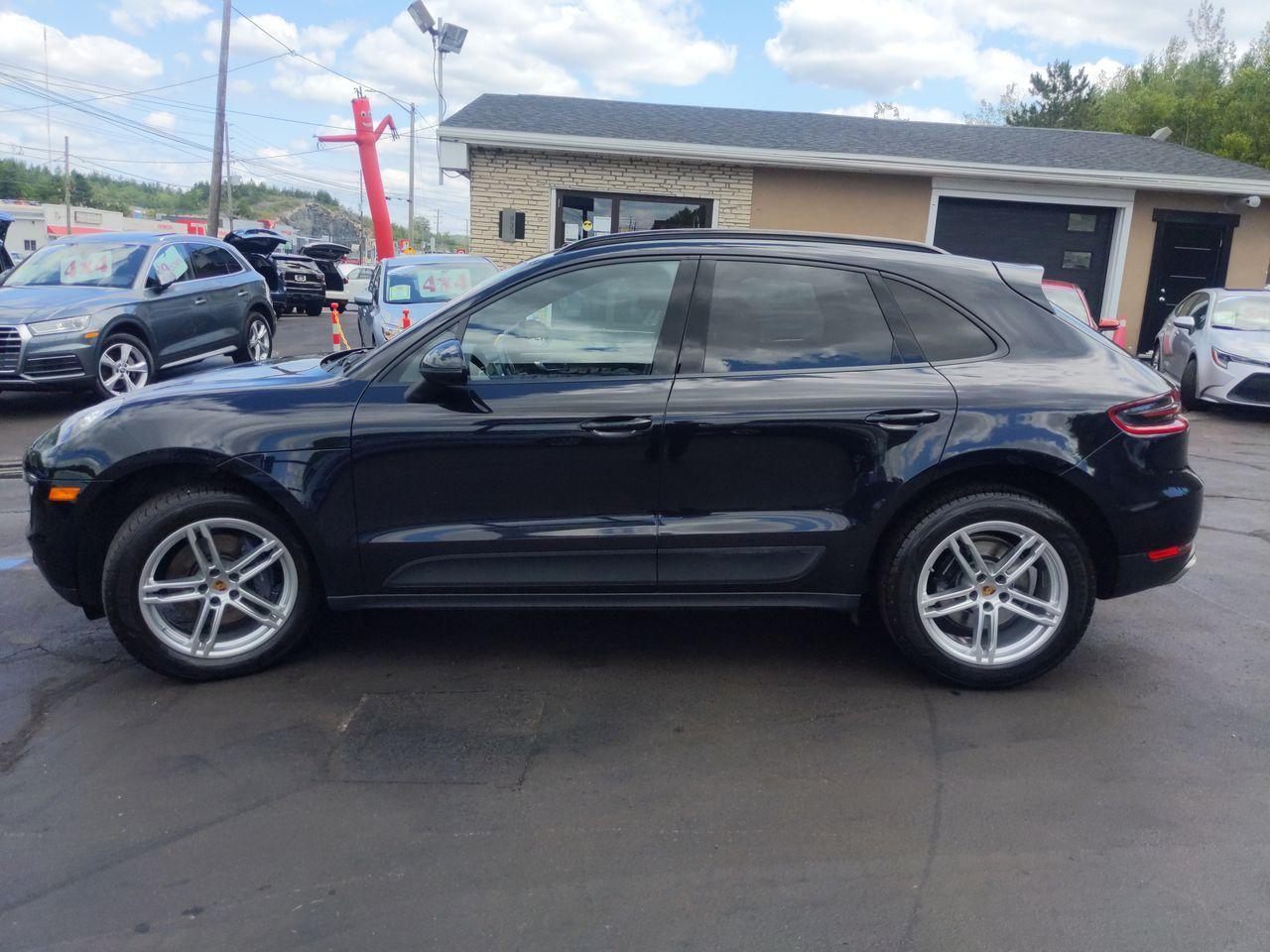 2017 Porsche Macan Base-1