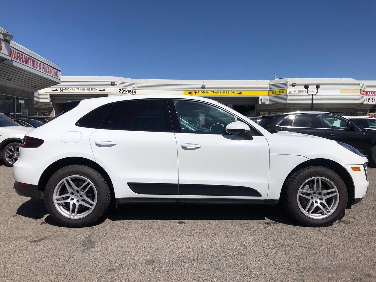 2017 Porsche Macan Base-3