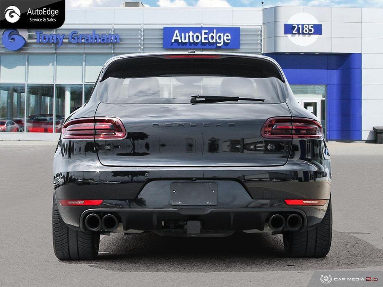 2017 Porsche Macan Base-4