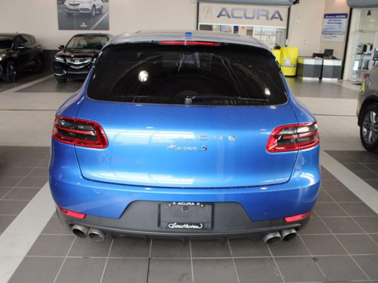 2017 Porsche Macan S-3